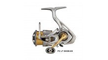 DAIWA 21 FREAMS FC LT 2000S-XH 