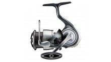 DAIWA 24 CERTATE G FC LT 2500 + OMAGGIO DAIWA WINDBRAKER