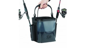 Daiwa D-Live Bucket Nero: Secchiello EVA con Portacanna