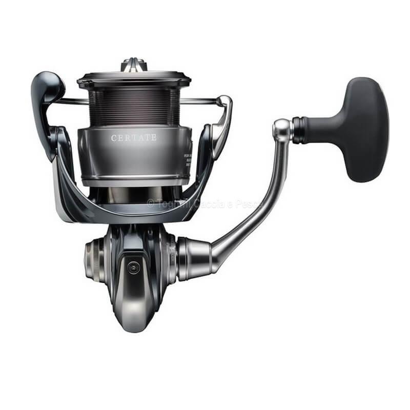 Offerta DAIWA 24 CERTATE G FC LT 2500 + OMAGGIO DAIWA WINDBRAKER